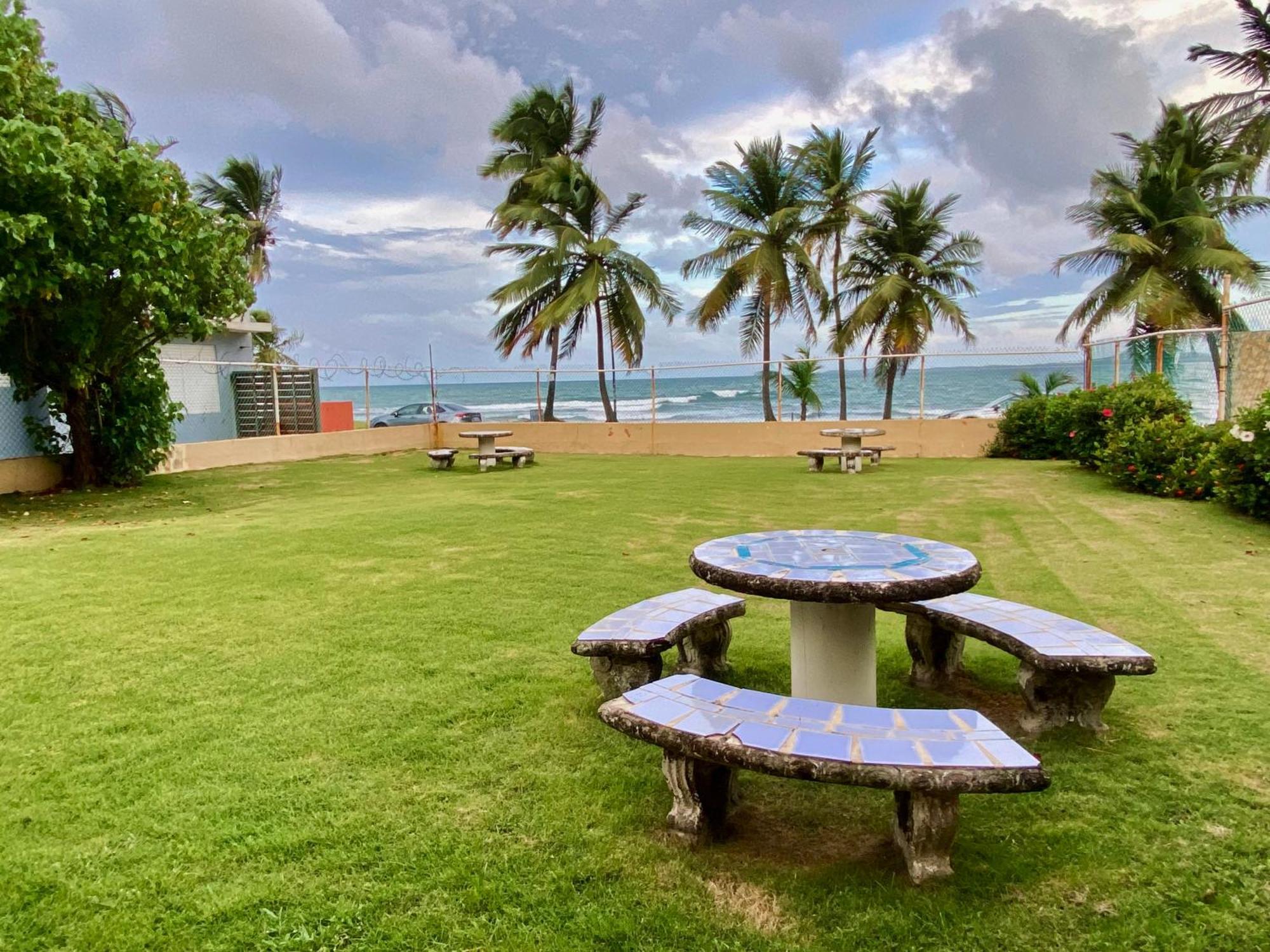 Beachbums Hideaway Luquillo Dış mekan fotoğraf